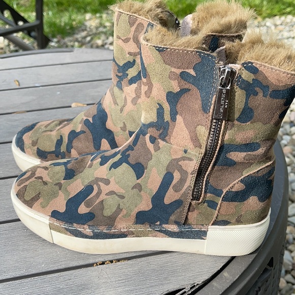 J slide Nyc size 7 faux fur high top Guc - Picture 3 of 6